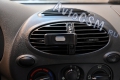 Автомобильный держатель AvtoGSM Car Holder 02 - для смартфонов шириной от 6 до 8 см, установка в решетку вентиляции, прочная фиксация, вертикальная или горизонтальная ориентация смартфона