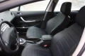 Комплект автомобильных чехлов Seintex 86667 для NISSAN QASHQAI II с подлокотником 2014- - рисунок полоски, черного цвета, материал экокожа с перфорацией