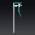 В T-track струбцина KRAFTOOL KRAFTFLEX, KLT-300, 300/60 мм, универсальная, цельнокованая, рычажная, быстрозажимная